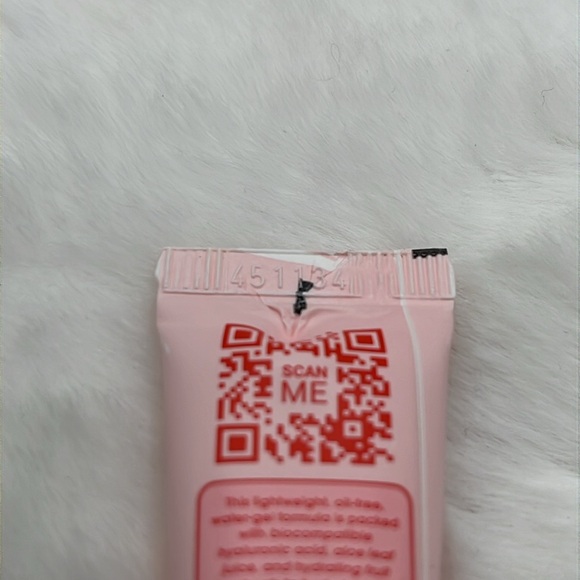 Kiramoon Flower Melon Super Hydra Serum w Hyaluronic Acid & Melon Extract - Mini - Picture 3 of 5